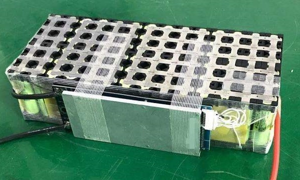 高電壓鋰離子電池組的充電方法